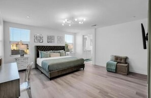 7 bedrooms, iron/ironing board, travel cot, free WiFi