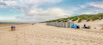 Awesome apartment in Bredene with WiFi