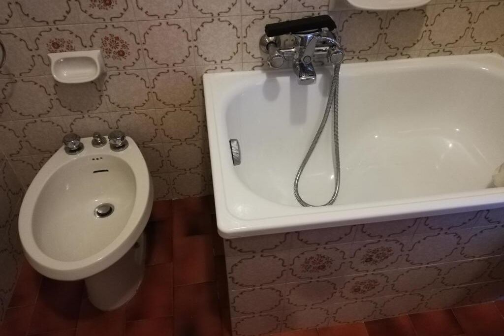 風筒、坐浴桶、提供毛巾、番梘