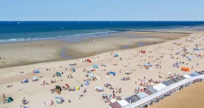 Nice apartment in Oostende with Wi-Fi