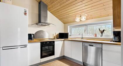 3 bedroom stunning home in Give