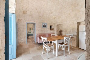 Dining - Trullo Elisa - Trullo with private pool (Monopoli)