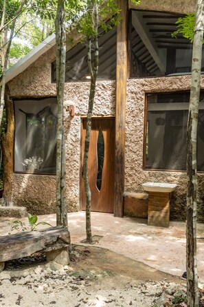 Exterior detail - Casa de la Selva-Jungle Getaway with Cenotes (Playa del Carmen)