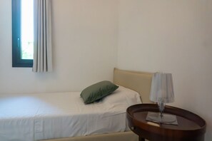 4 Schlafzimmer, Bügeleisen/Bügelbrett, Reisekinderbett, WLAN