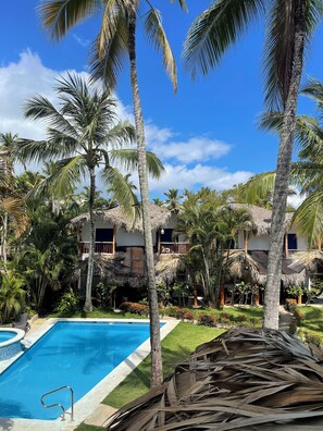 Outdoor pool - LasTerrenasPlayaBonita+NearBeach+Cozy+3BR+10Bds/+14Pax+-WiFi-BBQ-Pool-TVSmart (Las Terrenas)