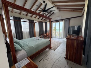 7 bedrooms, travel crib, free WiFi, bed sheets