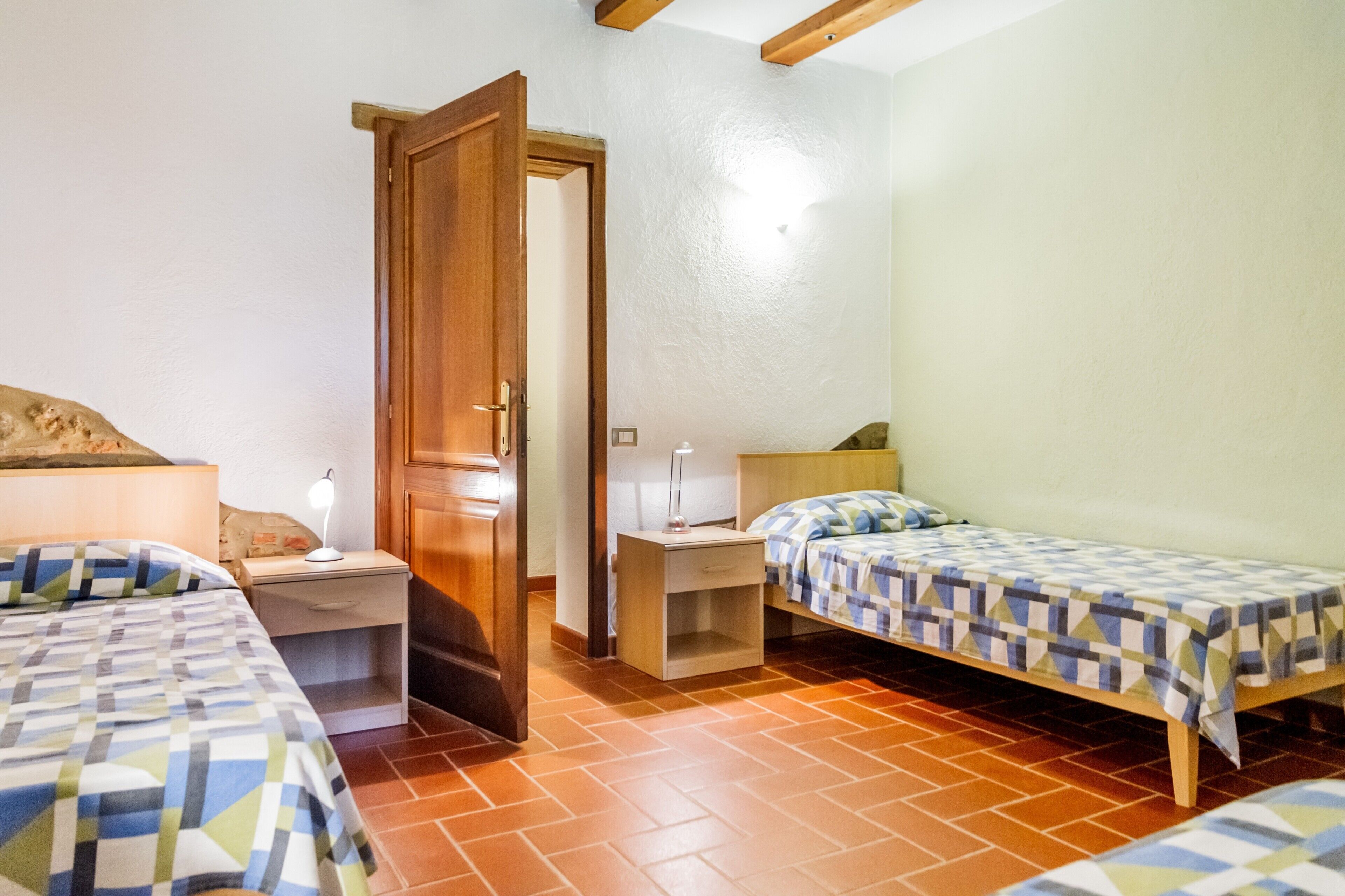 2 habitaciones, wifi gratis y ropa de cama 