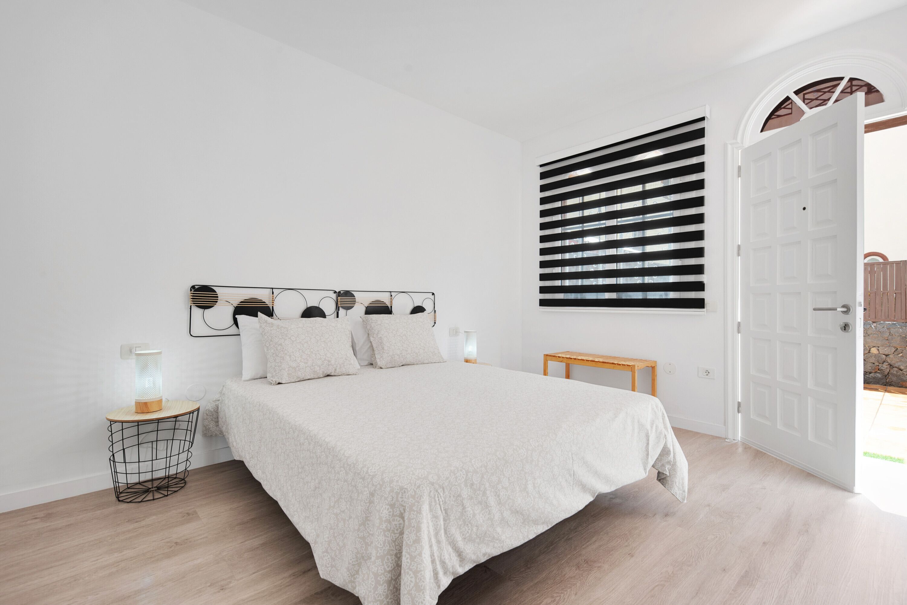 1 slaapkamer, een strijkplank/strijkijzer, gratis wifi, beddengoed