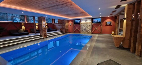 Apartment "Stofnerhof Turmgemach" with Mountain View, Private Terrace & Wi-Fi