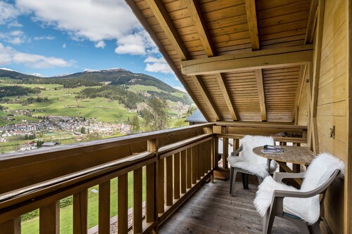Ferienwohnung "Stofnerhof Neu" mit Bergblick, Gemeinschaftsgarten und WLAN