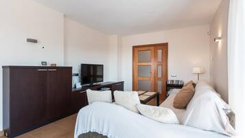 4 quartos, Wi-Fi de cortesia, roupa de cama