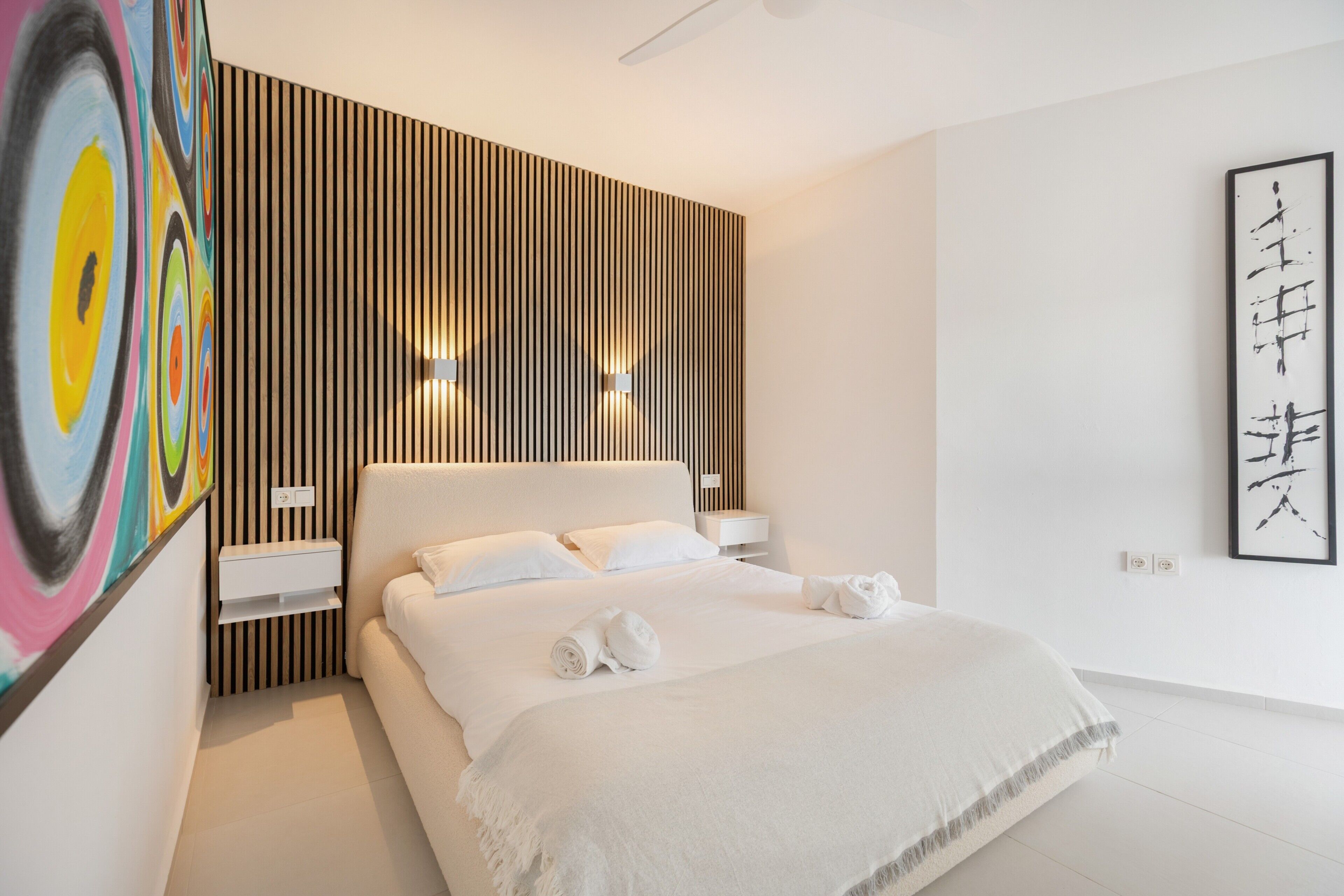 5 bedrooms, iron/ironing board, free WiFi, bed sheets