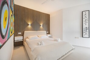 5 dormitorios, tabla de planchar con plancha, wifi gratis y ropa de cama