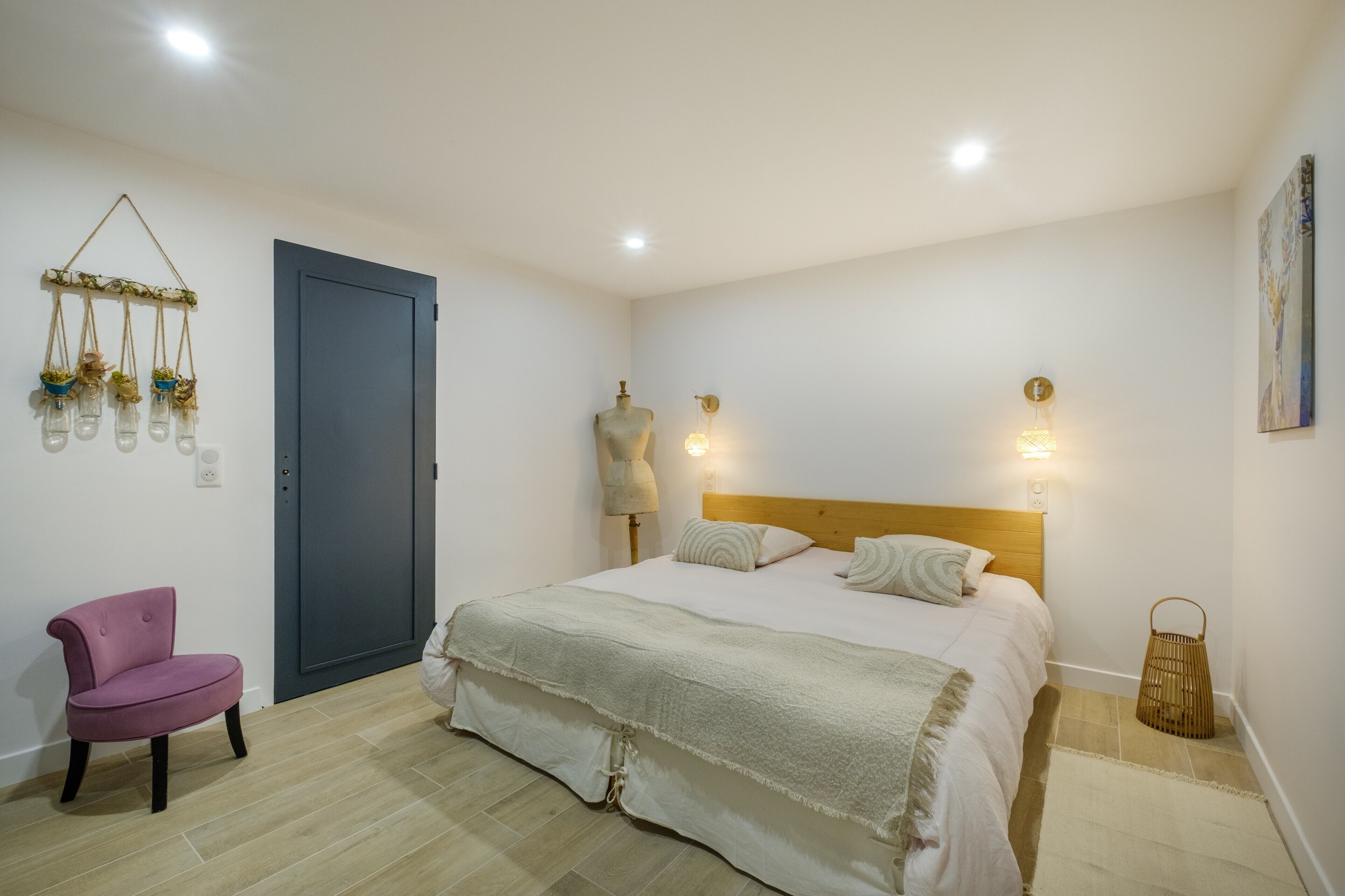 2 chambres, fer et planche à repasser, Wi-Fi gratuit, draps fournis