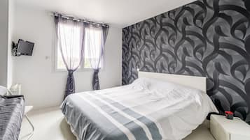 4 camere, ferro/asse da stiro, Wi-Fi gratuito, lenzuola