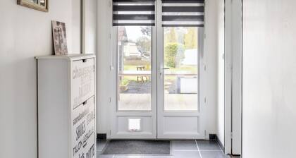 Maison de vacances 'L'ancrage - 5 Minutes De La Mer' avec terrasse privée, jardin privé et Wi-Fi