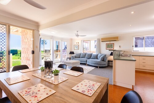 Serenity House at Kinka - LOWER LEVEL