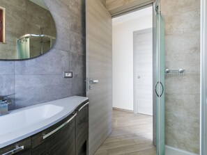 Hair dryer, towels - Sole e mare by Interhome (San Vincenzo)