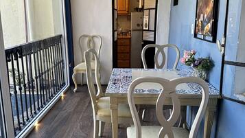 TV connectée de 28 pouces avec chaßnes numériques