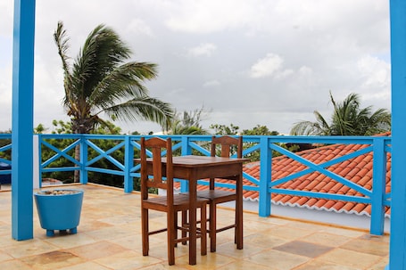 ํ
๋ผ์ค/ํํฐ์ค