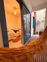 Habitación triple básica, 1 habitación | Wifi gratis y ropa de cama