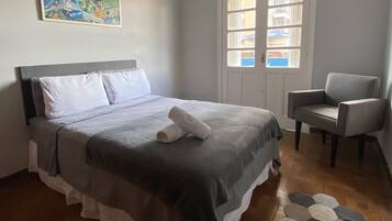 2 bedrooms, iron/ironing board, WiFi, bed sheets