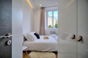 2 chambres, fer et planche Ă repasser, Wi-Fi gratuit, draps fournis
