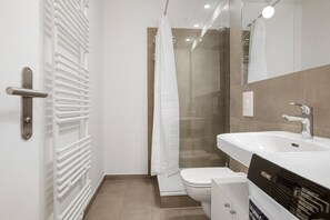 Hair dryer, towels