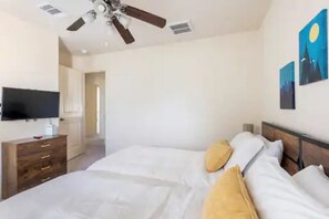 3 chambres, bureau, fer et planche Ă repasser, Wi-Fi