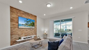 TV - Windsor Island Resort 5 Bedroom Home Private Pool (Davenport)