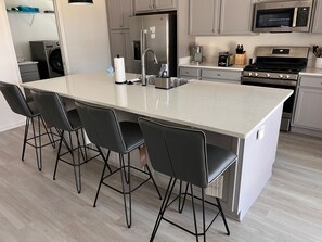 Fridge, microwave, oven, stovetop - New 3 bedroom/3 bathroom home with pool and hot tub in Lake Denham!! (The Villages)