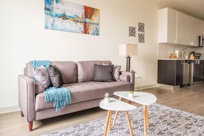 TV connectée de 42 pouces avec chaînes numériques, Netflix, Hulu