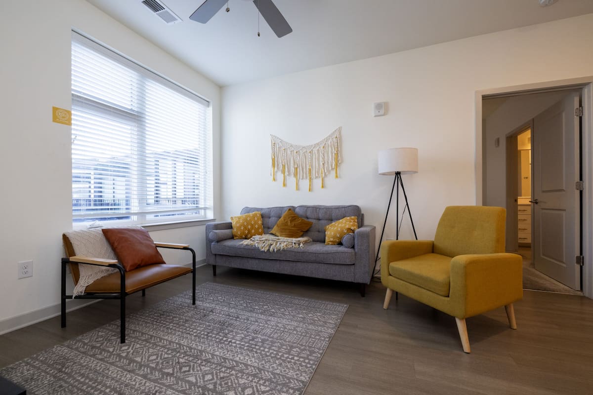 Deluxe Apartment, 2 Bedrooms, Non Smoking | Living area | 42-inch Smart TV with digital channels, Netflix, Hulu