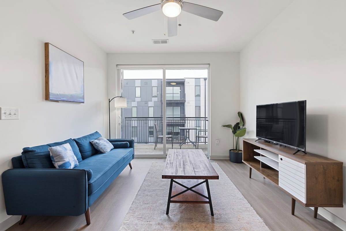 Apartment, 1 Bedroom, Non Smoking | 1 bedroom, laptop workspace, iron/ironing board, free WiFi