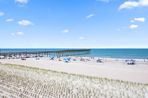 New Construction 8 Bedroom, 8 Bathroom Oceanfront Home w/ Pool!