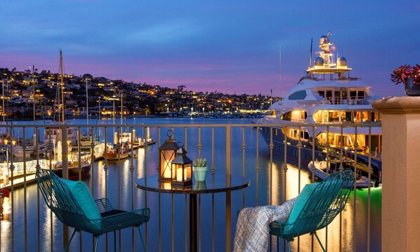 Property grounds - 1-Bedroom Suite at a 4⭐️ Hotel (San Diego)