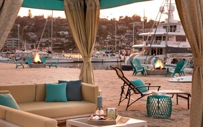 Terrace/patio - 1-Bedroom Suite at a 4⭐️ Hotel (San Diego)