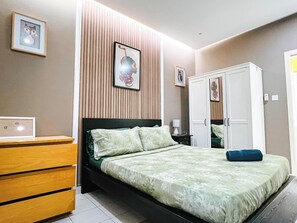 3 多间卧室、熨斗/熨衣板、WiFi、床单