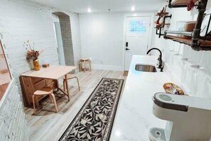 Fridge, microwave, dishwasher, coffee/tea maker - Private Modern Luxury Suite in Historic Stone Home (Washington)