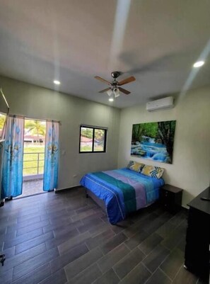 3 chambres, Wi-Fi gratuit, draps fournis