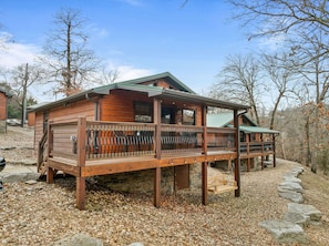 Exterior - March Sale! Lakefront Cabin directly on Table Rock Lake: w/Pool+Hot Tubs (Branson)