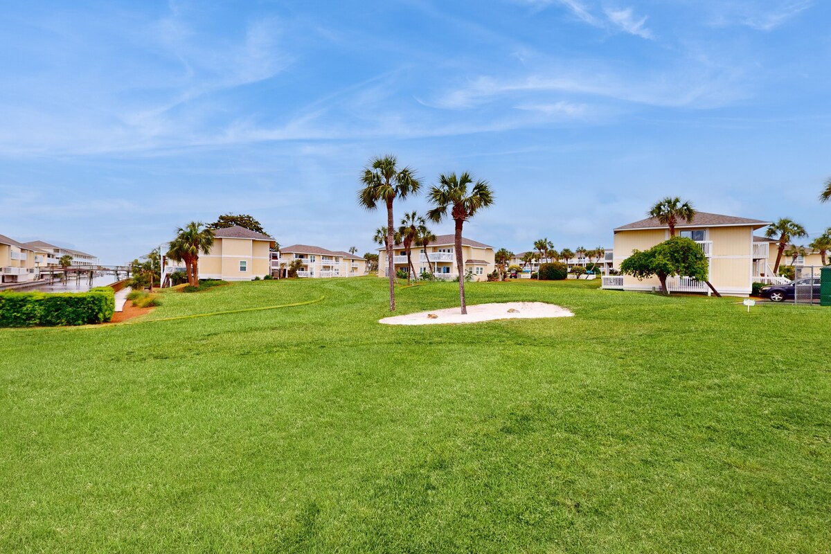 Photo 24 of Snowbird & dog-friendly condo with 5 pools, hot tubs, golf, tennis, pickleball
