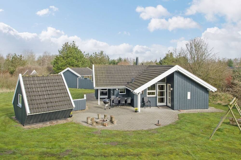 \"Aisa\" - 10.5km from the sea by Interhome