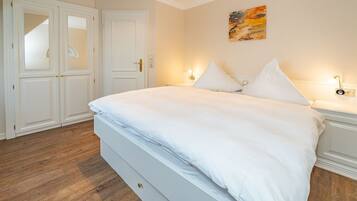 3 bedrooms, WiFi, bed sheets