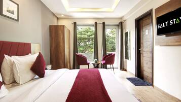 Superior Room with Balcony | Premium bedding, in-room safe, desk, soundproofing