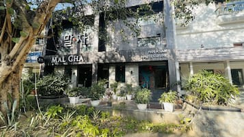 Fachada del alojamiento