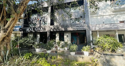 Saltstayz Select - Malcha & Chankyapuri