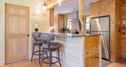 Mazama Panorama - 2 bedroom cabin at Wilson Ranch