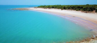 Unit 1 Golden Sands Retreat, Self-Contained Unit in Wagait Beach