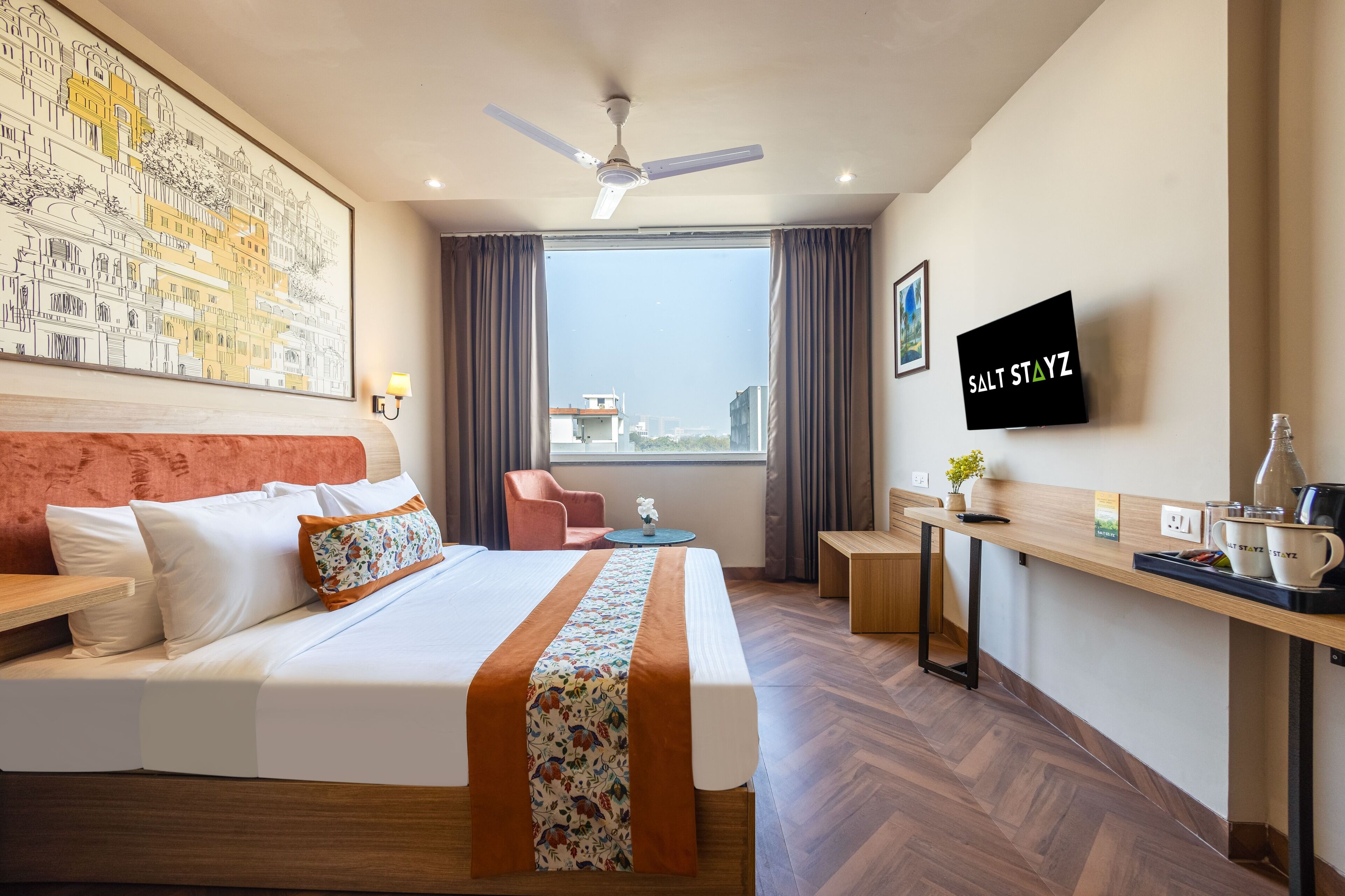 Premium bedding, desk, soundproofing, free WiFi